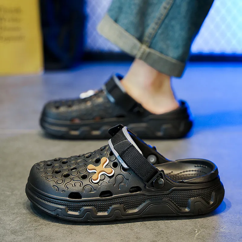 Budding Bear Clogs Men-8