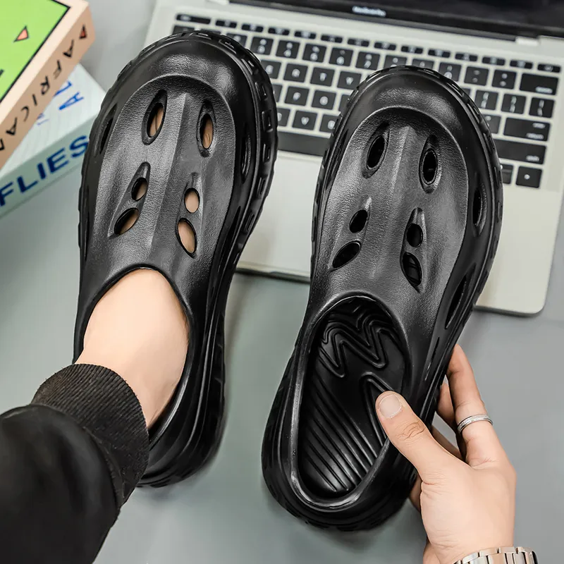 Budding Bear Clogs Men-8