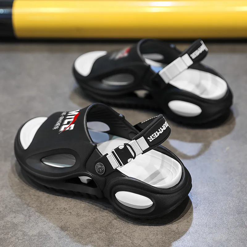 Budding Bear Beach Sandals Unisex-6