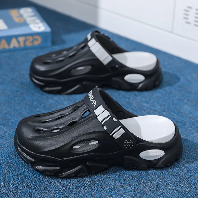 Budding Bear Clogs Men-22