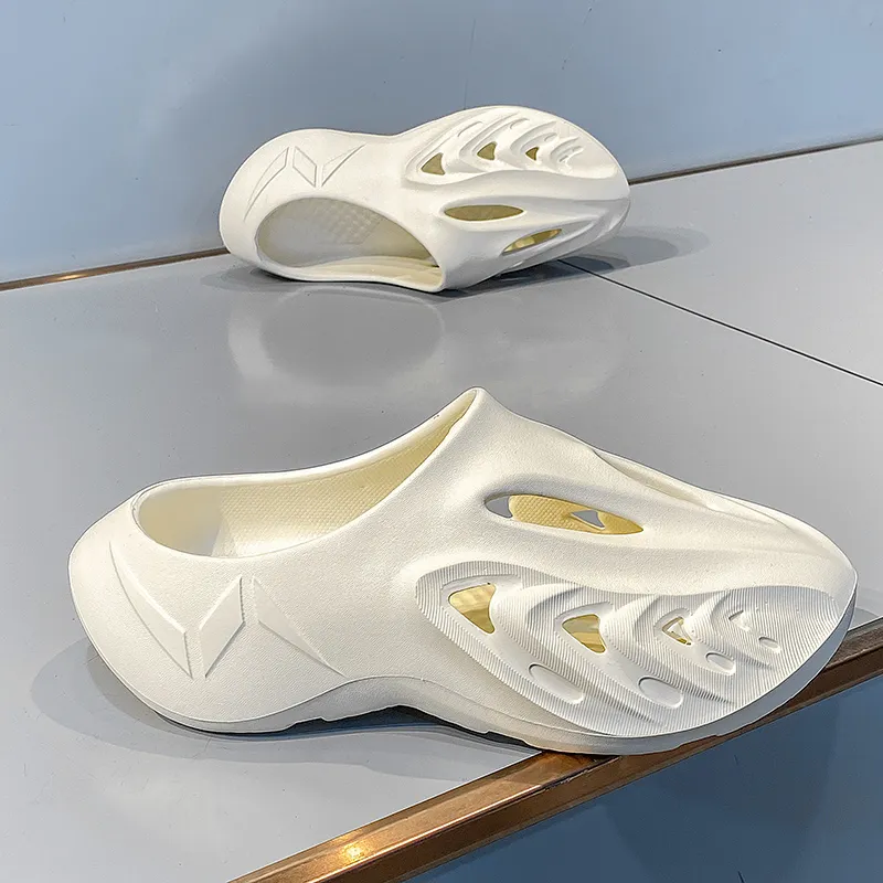 Budding Bear Clogs Men-11