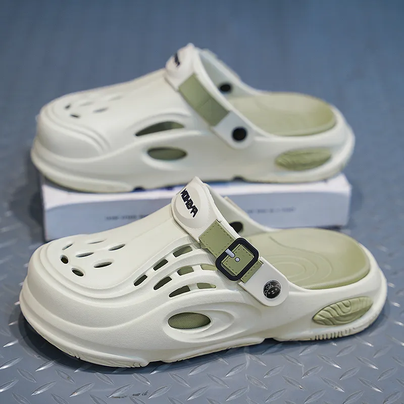 Budding Bear Clogs Men-17