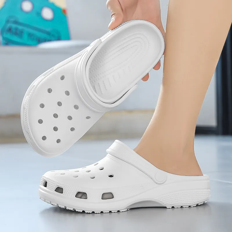 Budding Bear Clogs Unisex-9