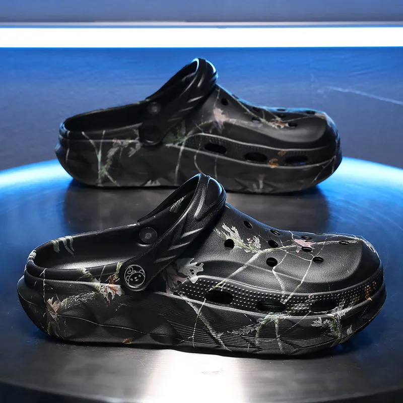 Budding Bear Clogs Men-1