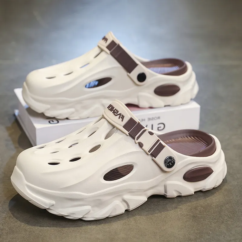 Budding Bear Clogs Men-6