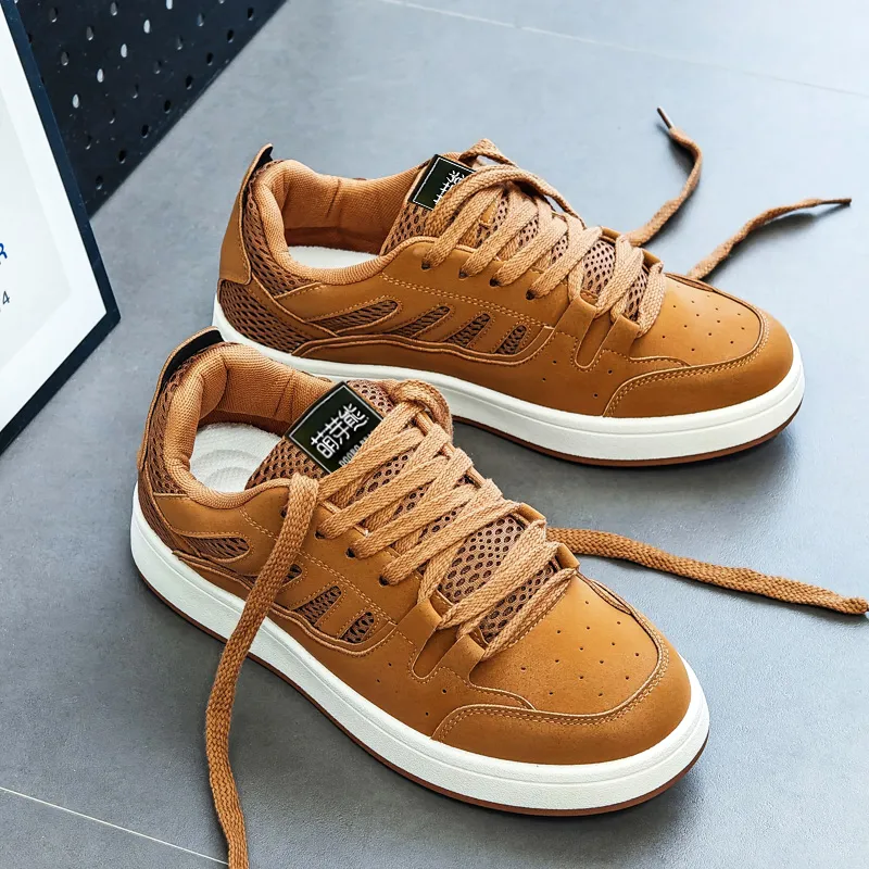Budding Bear Low Top Skateboard Shoes Men's-8