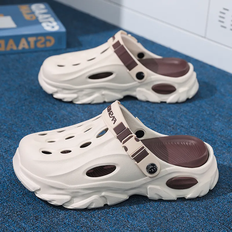 Budding Bear Clogs Men-7