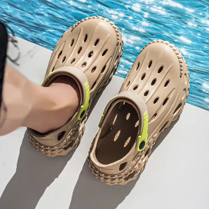 Budding Bear Clogs Men-3