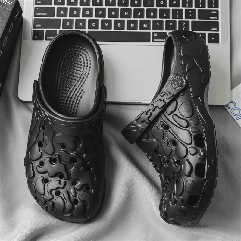 Budding Bear Clogs Men-2