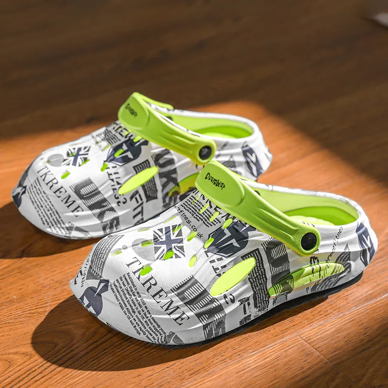Budding Bear Clogs Men-2