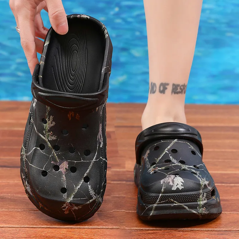 Budding Bear Clogs Men-3