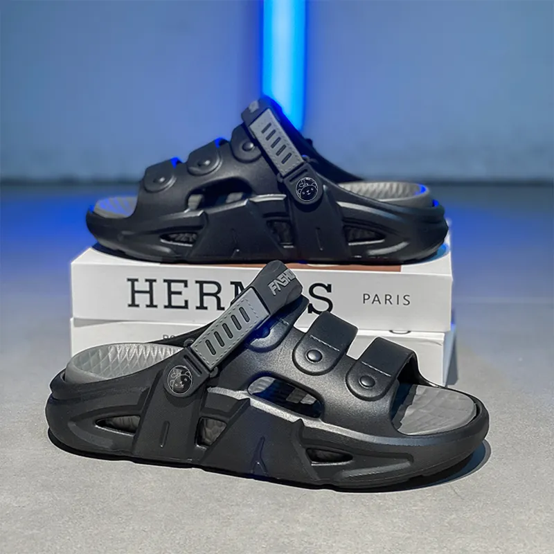 Budding Bear Beach Sandals Men's-1