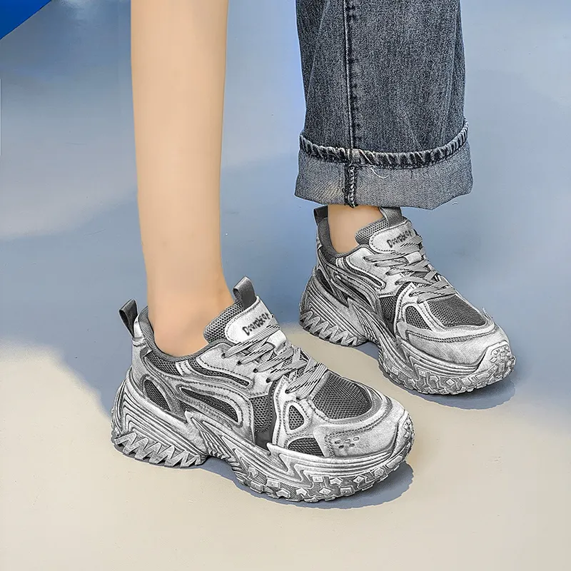 Budding Bear Anti-Slip Wear-Resistant Breathable Lightweight Height Increasing Low-Top Chunky Sneakers Unisex-31