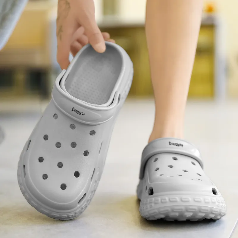 Budding Bear Clogs Men-8