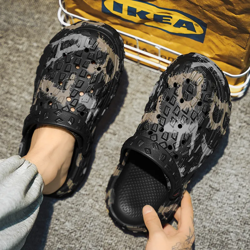Budding Bear Clogs Men-2