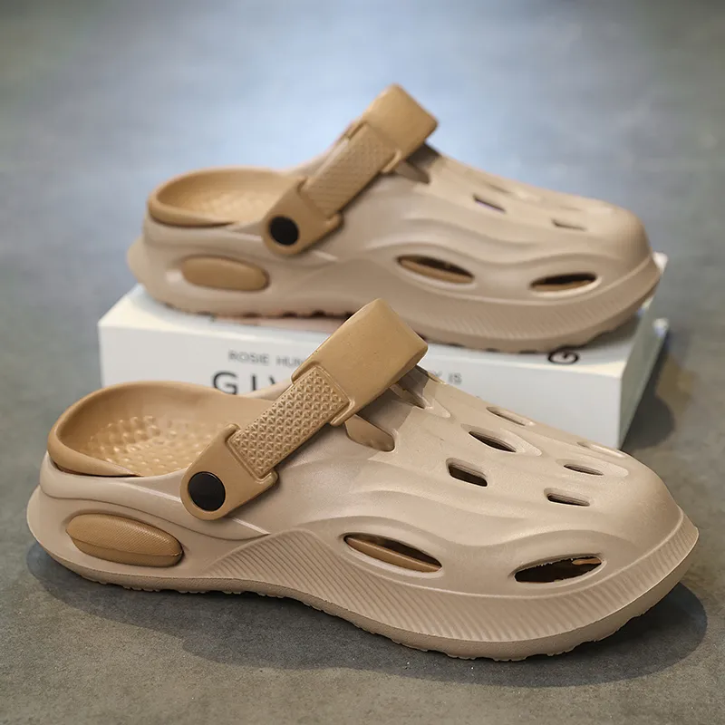 Budding Bear Clogs Men-13