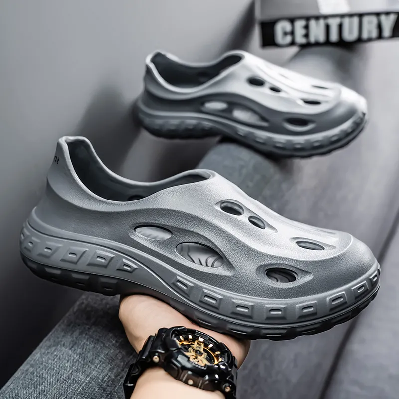 Budding Bear Clogs Men-12