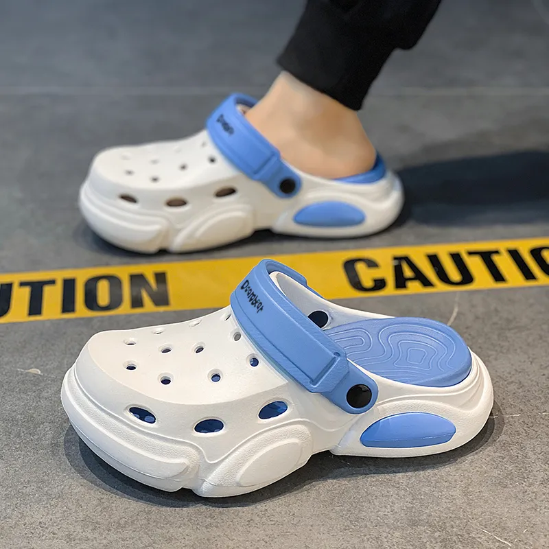 Budding Bear Clogs Men-18