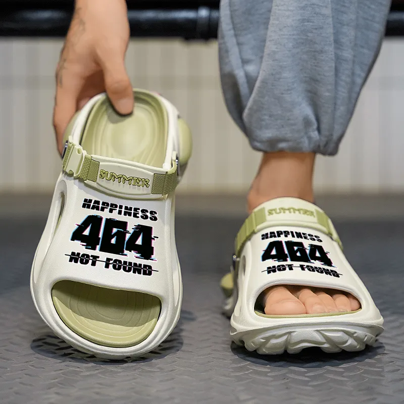Budding Bear Beach Sandals Unisex-8