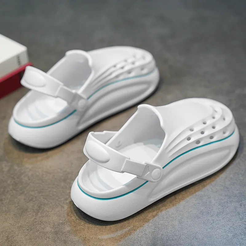 Budding Bear Clogs Men-9