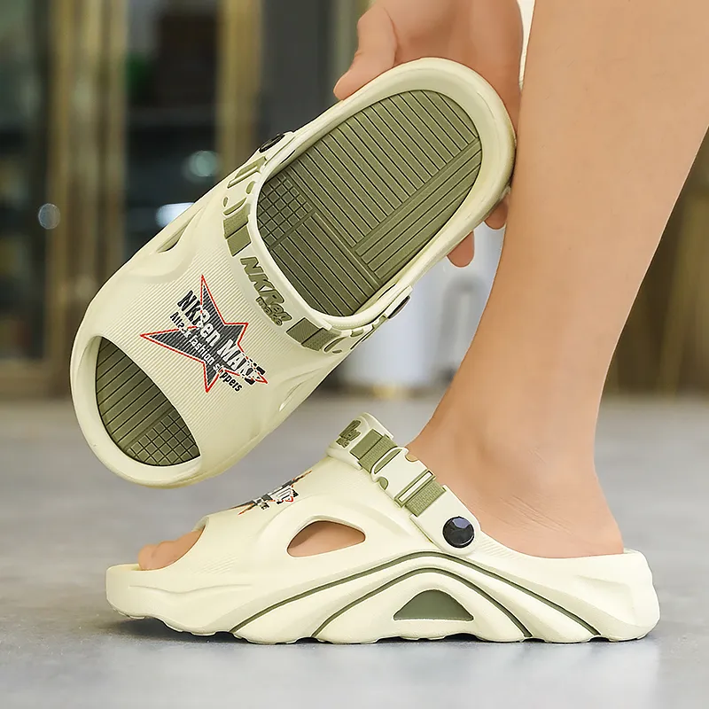 Budding Bear Beach Sandals Men's-13