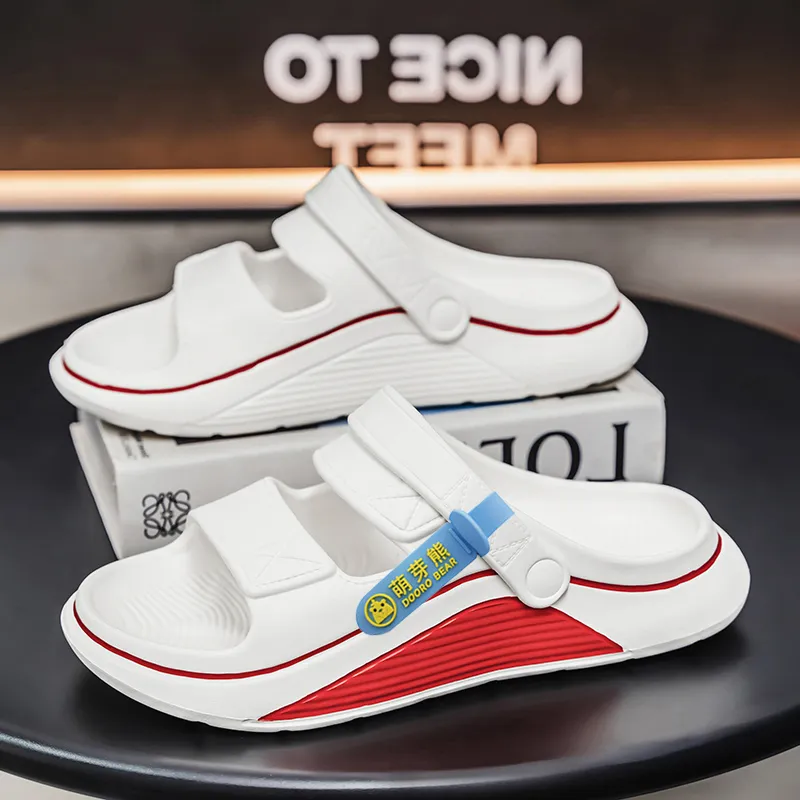 Budding Bear Cut-Out Slip-Resistant Odor-Resistant Slide Slippers Unisex-8