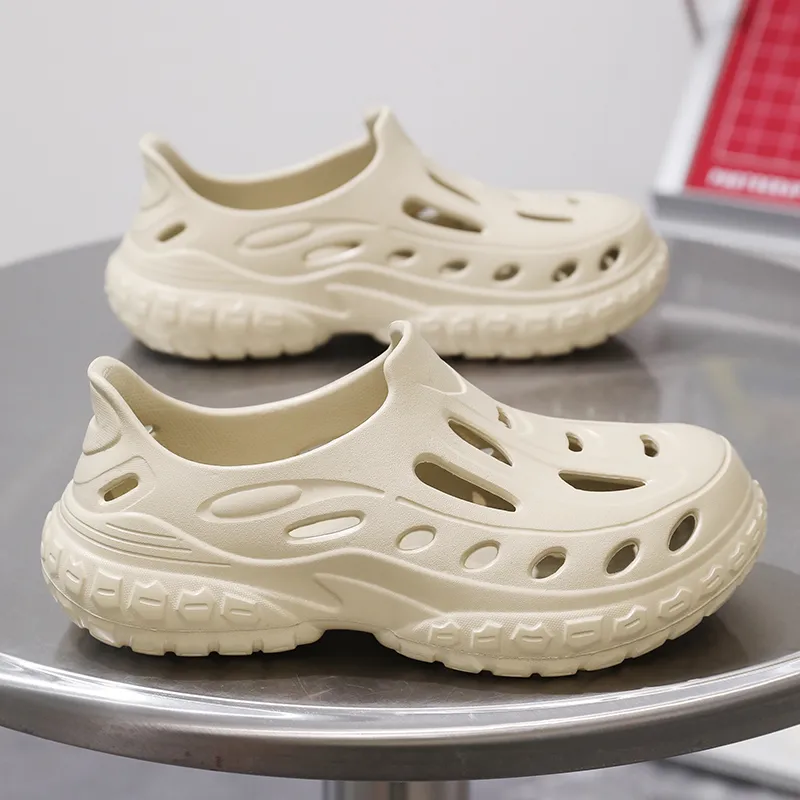 Budding Bear Clogs Men-11