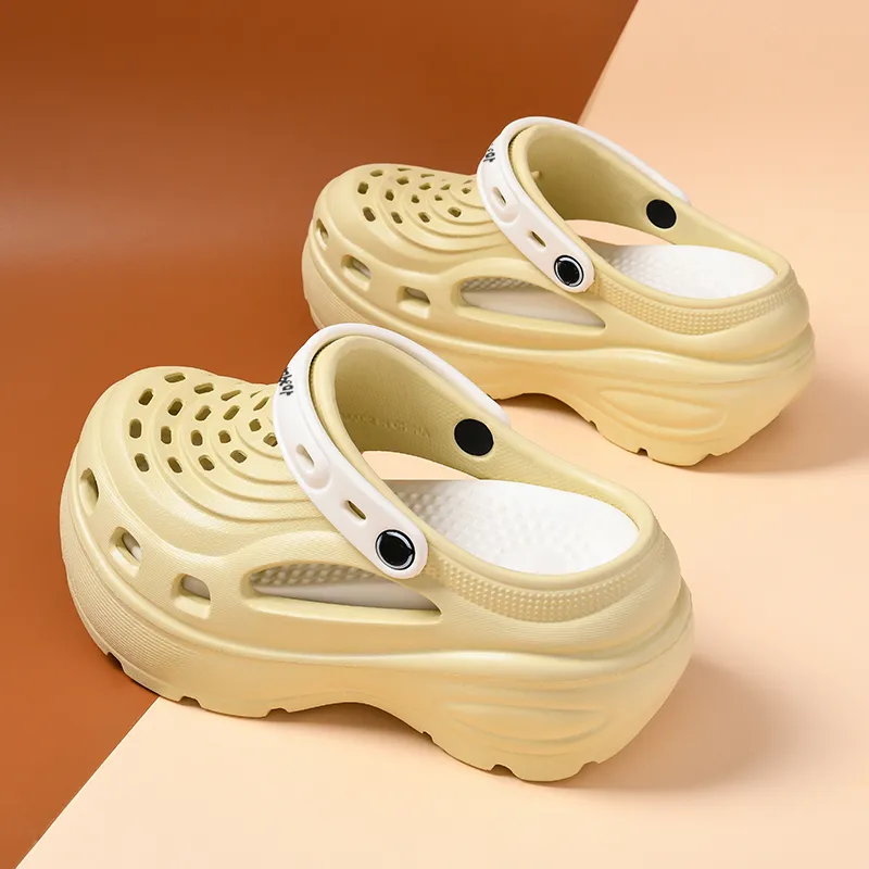 Budding Bear Clogs Women's-21