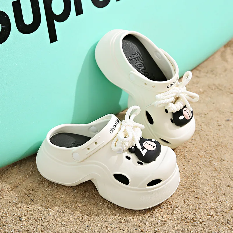 Budding Bear Clogs Women's-6