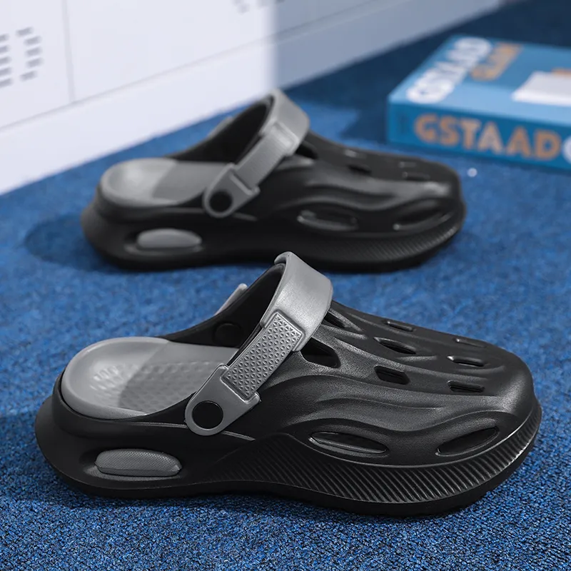 Budding Bear Clogs Men-1