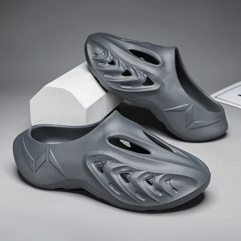 Budding Bear Clogs Men-2