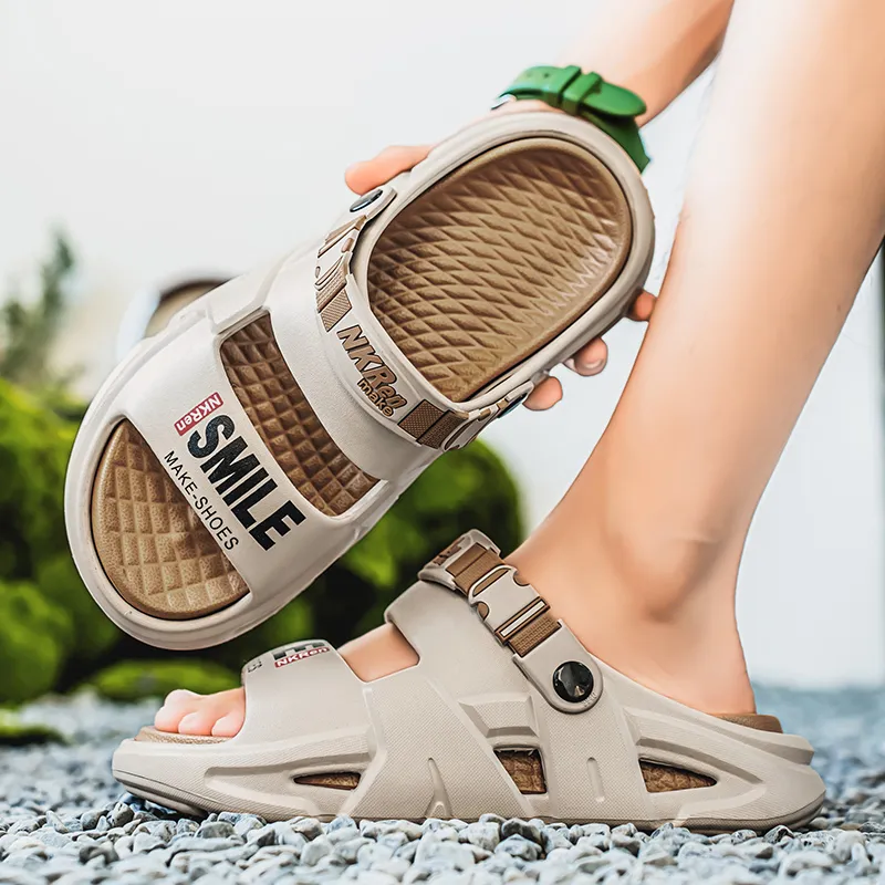 Budding Bear Beach Sandals Men's-9