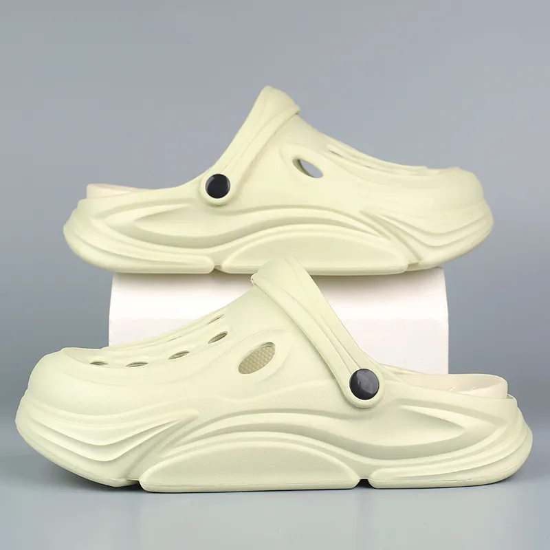Budding Bear Clogs Unisex-7