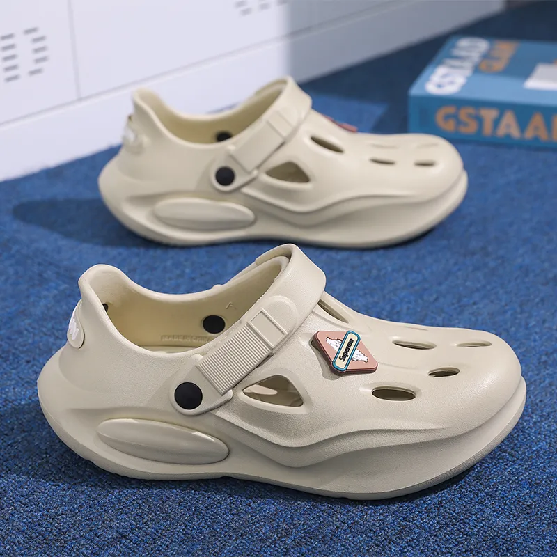 Budding Bear Clogs Unisex-11