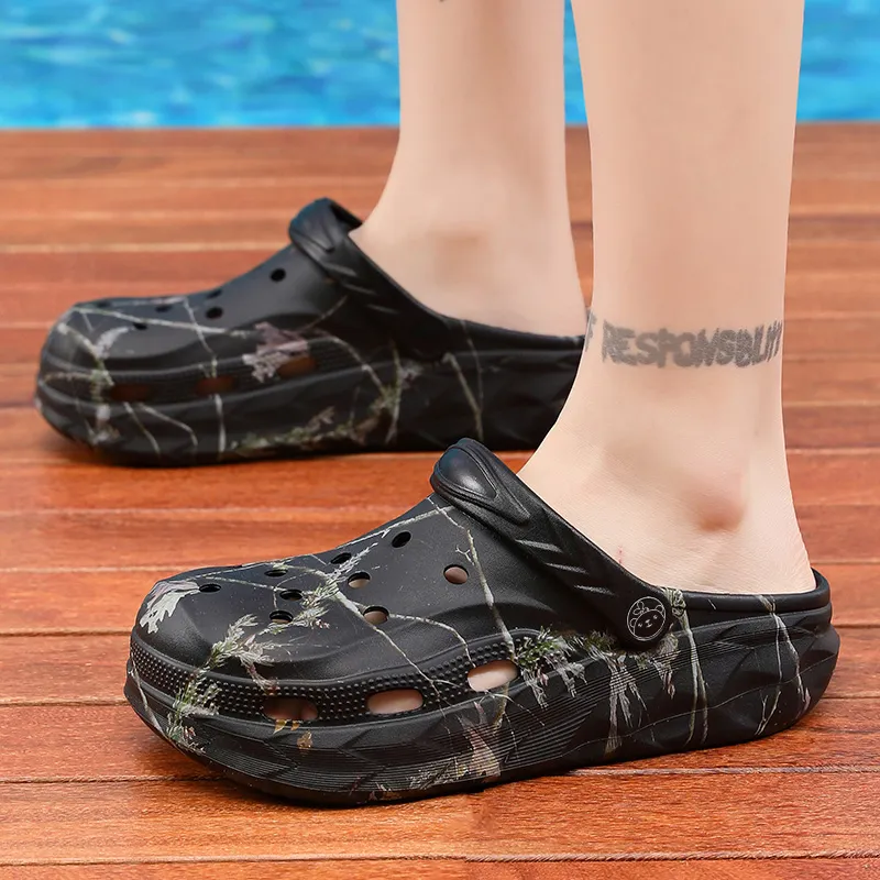 Budding Bear Clogs Men-4
