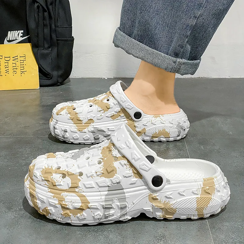 Budding Bear Clogs Men-13