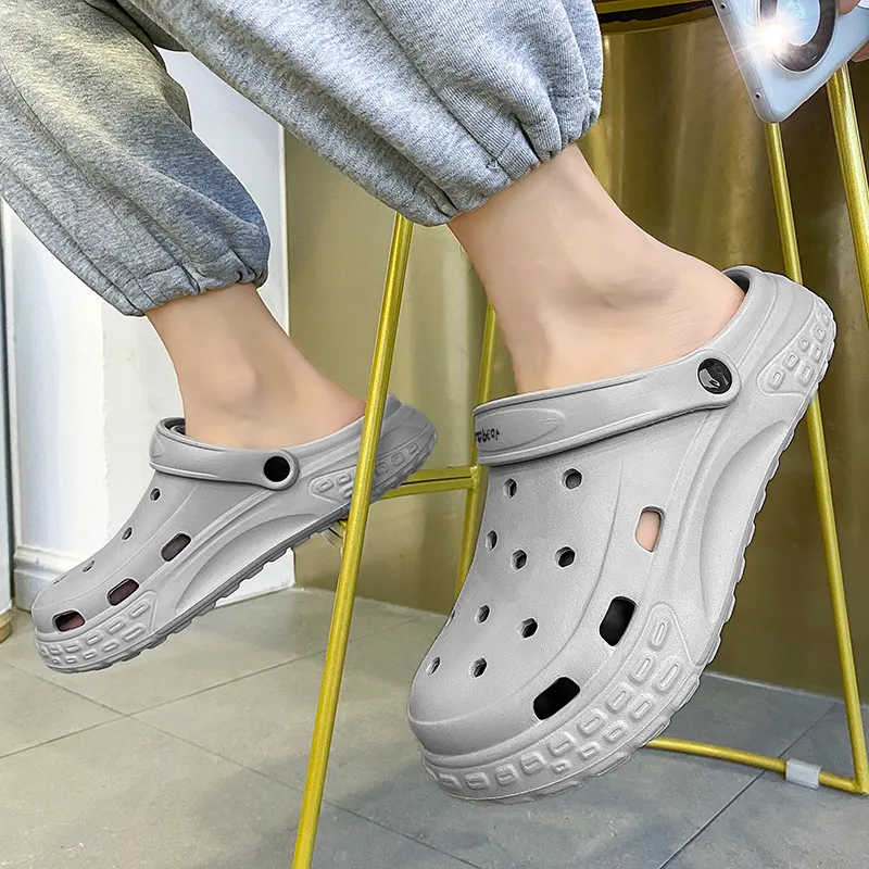 Budding Bear Clogs Men-9