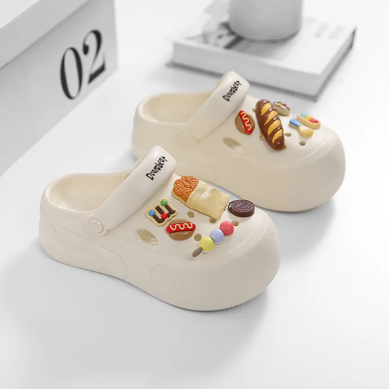 Budding Bear Clogs Women's-10