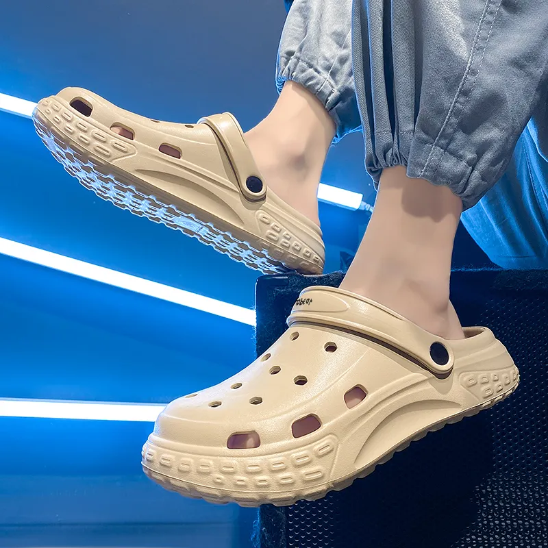 Budding Bear Clogs Men-19