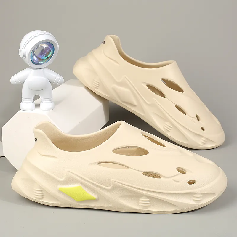 Budding Bear Clogs Unisex-12