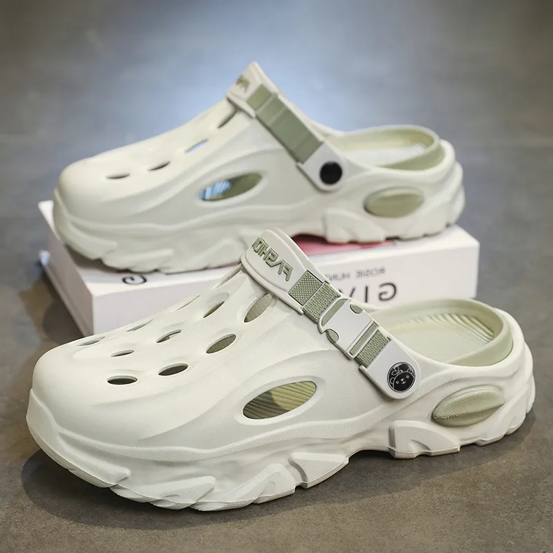 Budding Bear Clogs Men-11