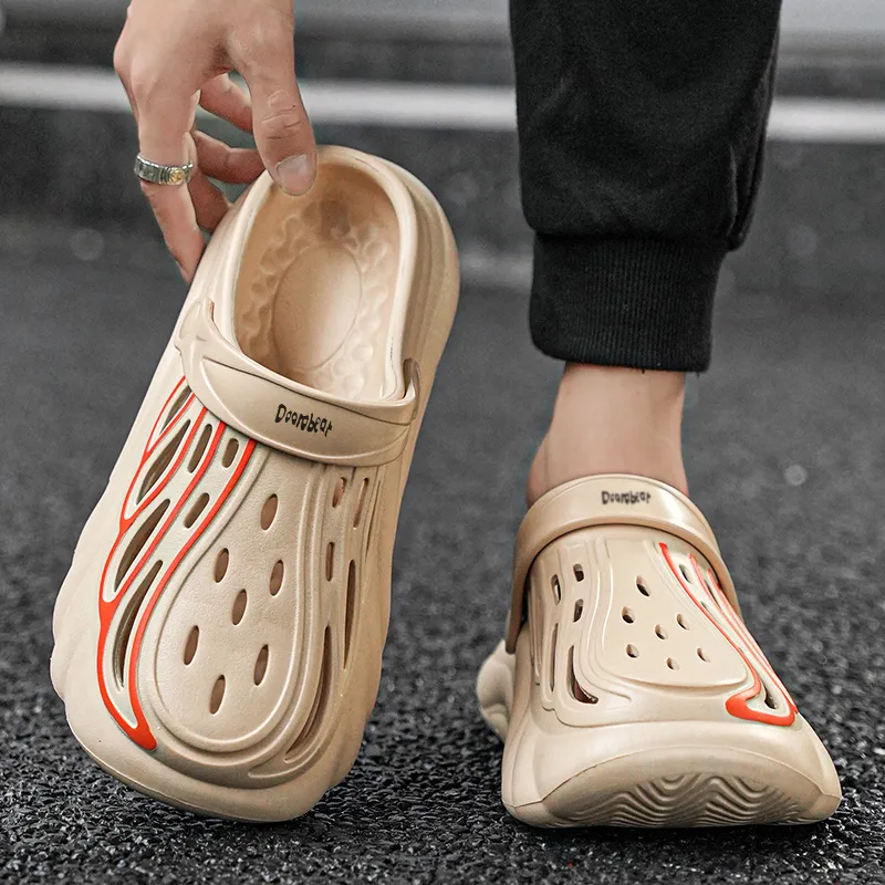 Budding Bear Clogs Men-13