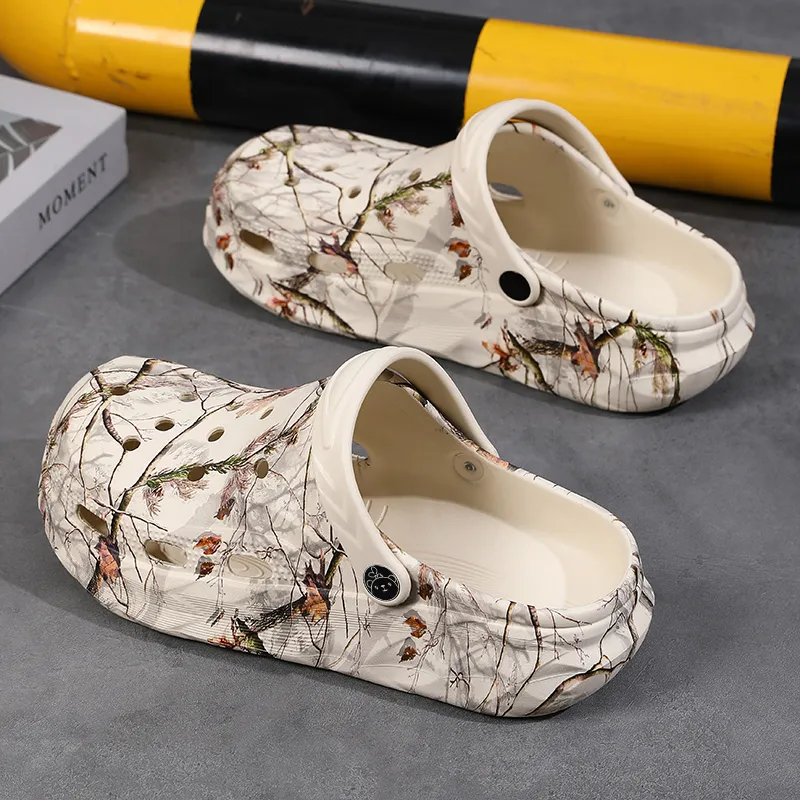 Budding Bear Clogs Men-11