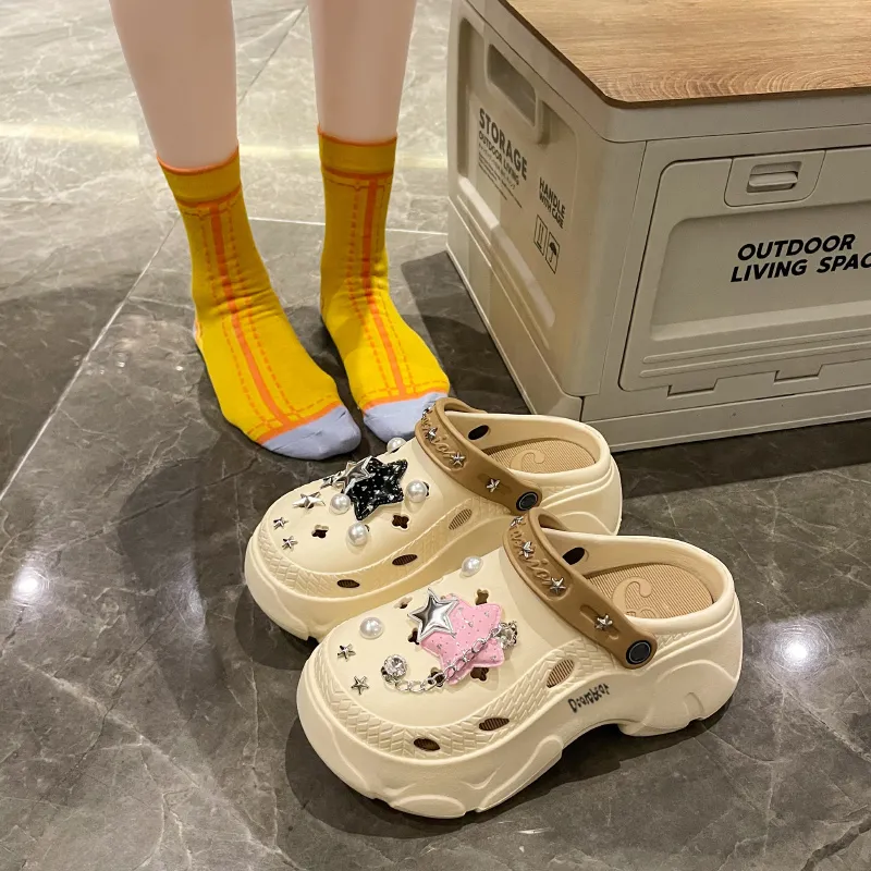 Budding Bear Clogs Women's-8