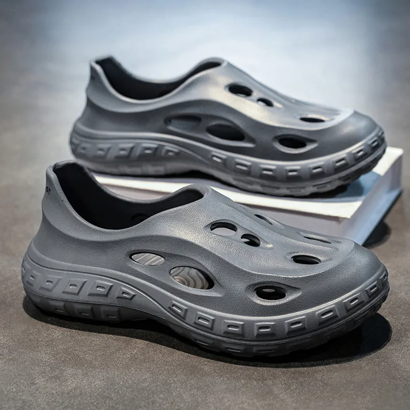 Budding Bear Clogs Men-11