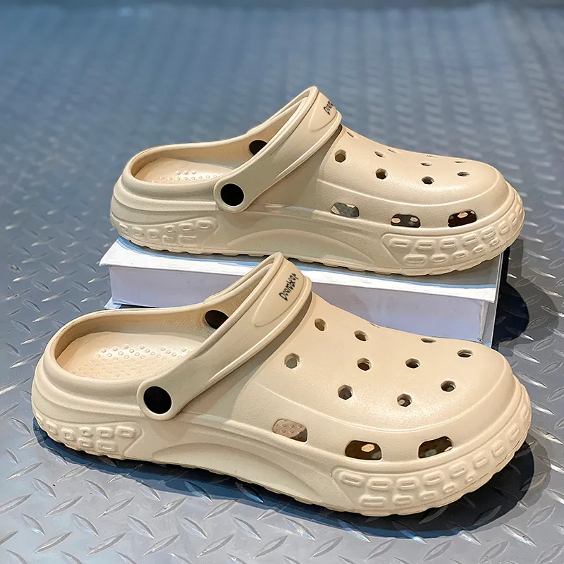 Budding Bear Clogs Men-16