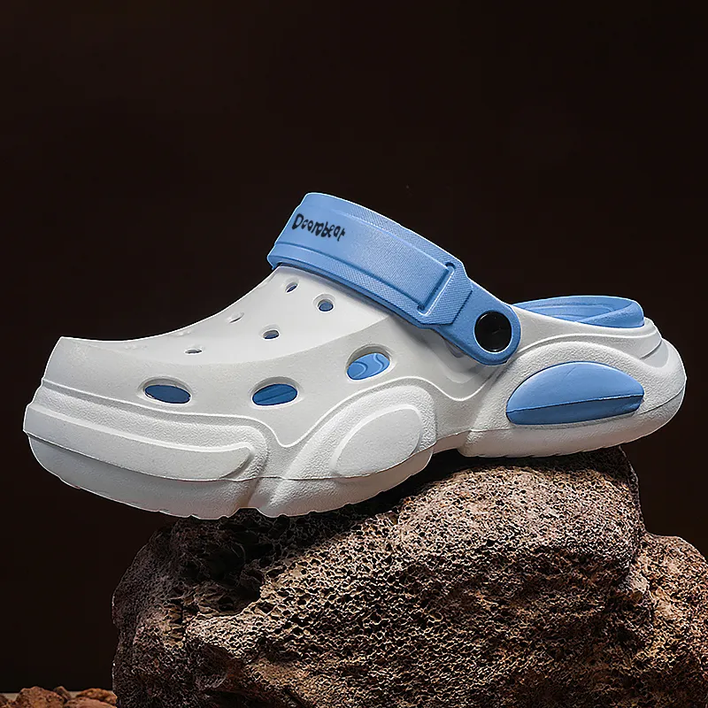 Budding Bear Clogs Men-16
