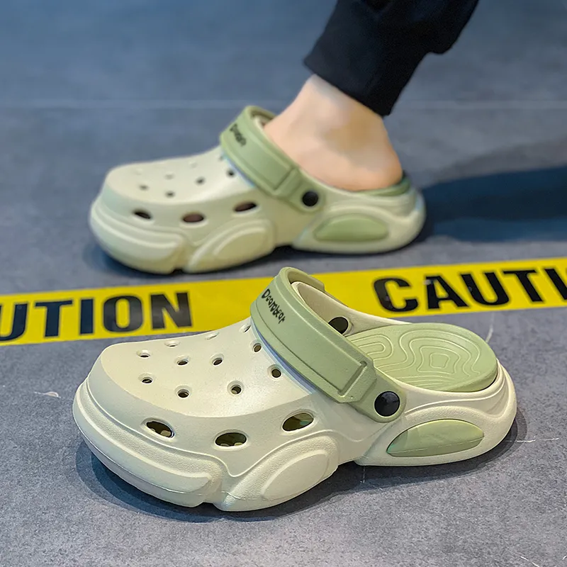 Budding Bear Clogs Men-8