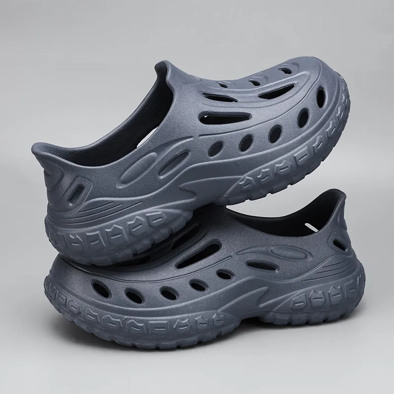 Budding Bear Clogs Men-7