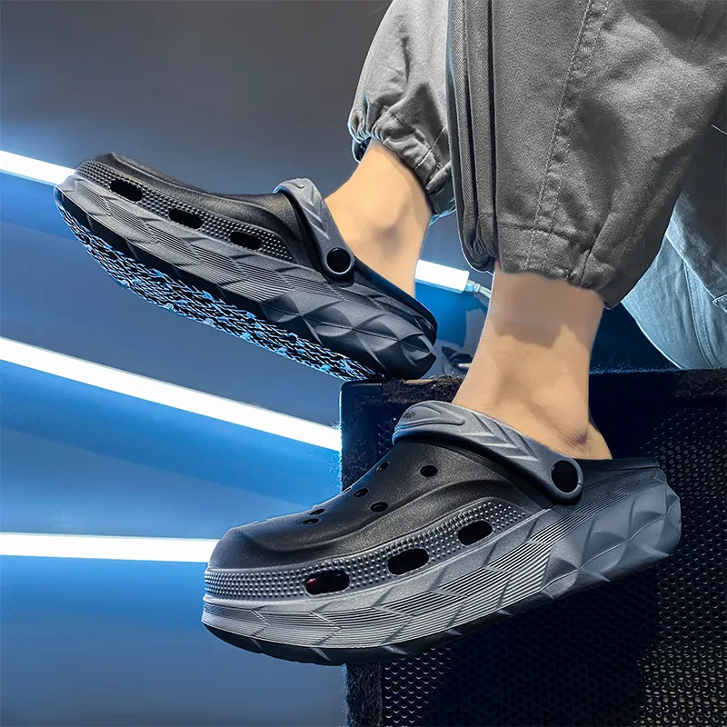 Budding Bear Clogs Men-3